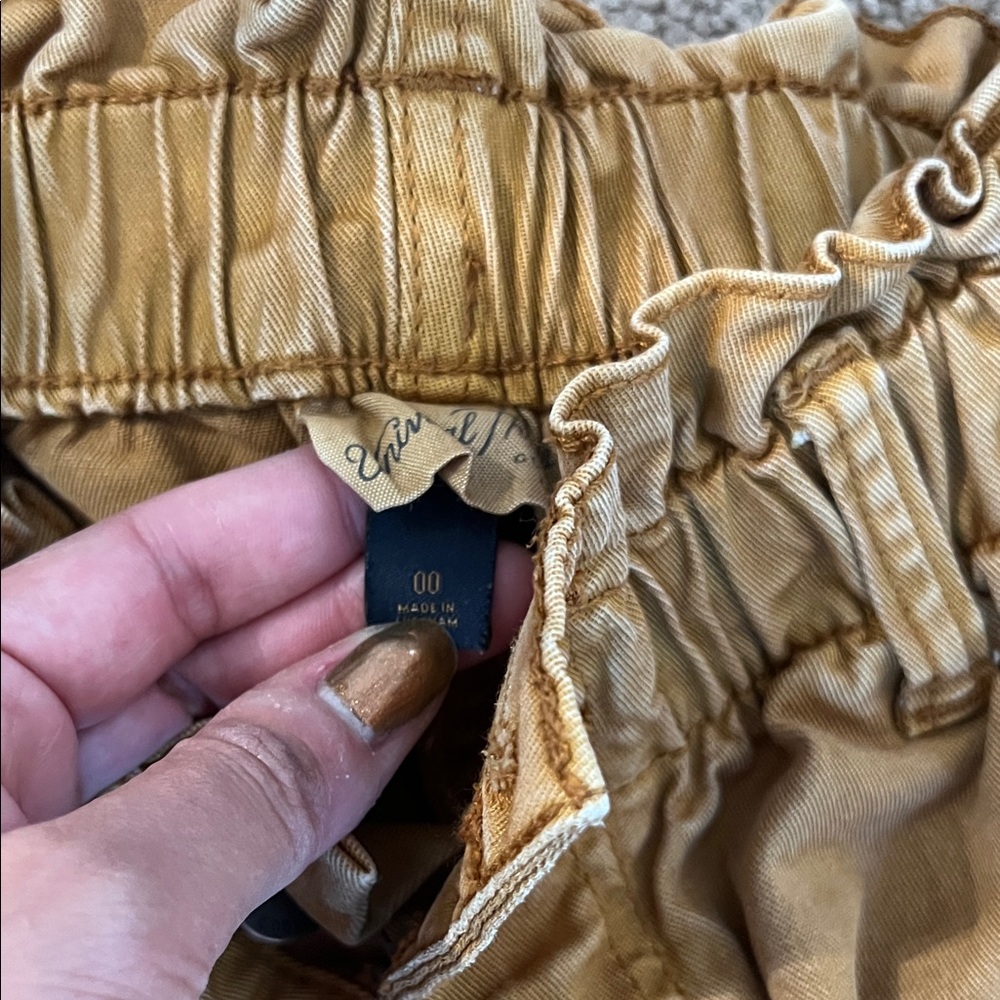 Universal Thread Paperbag Pants - Picture 3 of 4